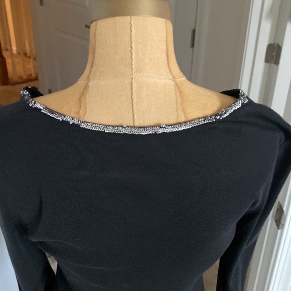 Express top with sequin - Picture 6 of 6